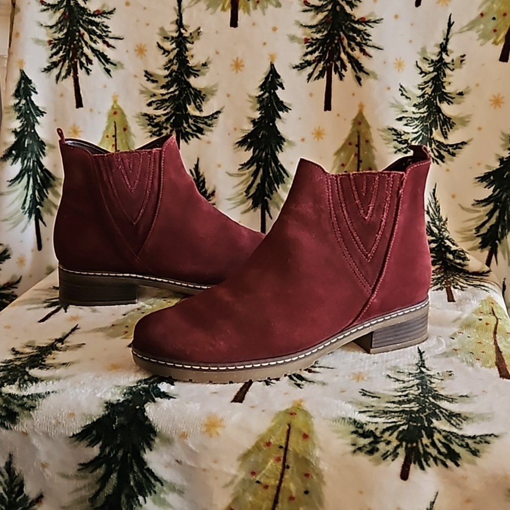 Gabor Agenda German-Made Ankle Boots, Wine Suede, Stack heel, Sz 8 US